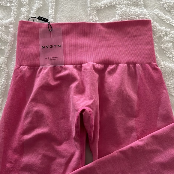 SOLD- NVGTN contour leggings in Bubble Gum - Picture 7 of 11